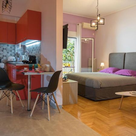 Stylish Modern Studio In The Heart Of Атина Екстериор снимка