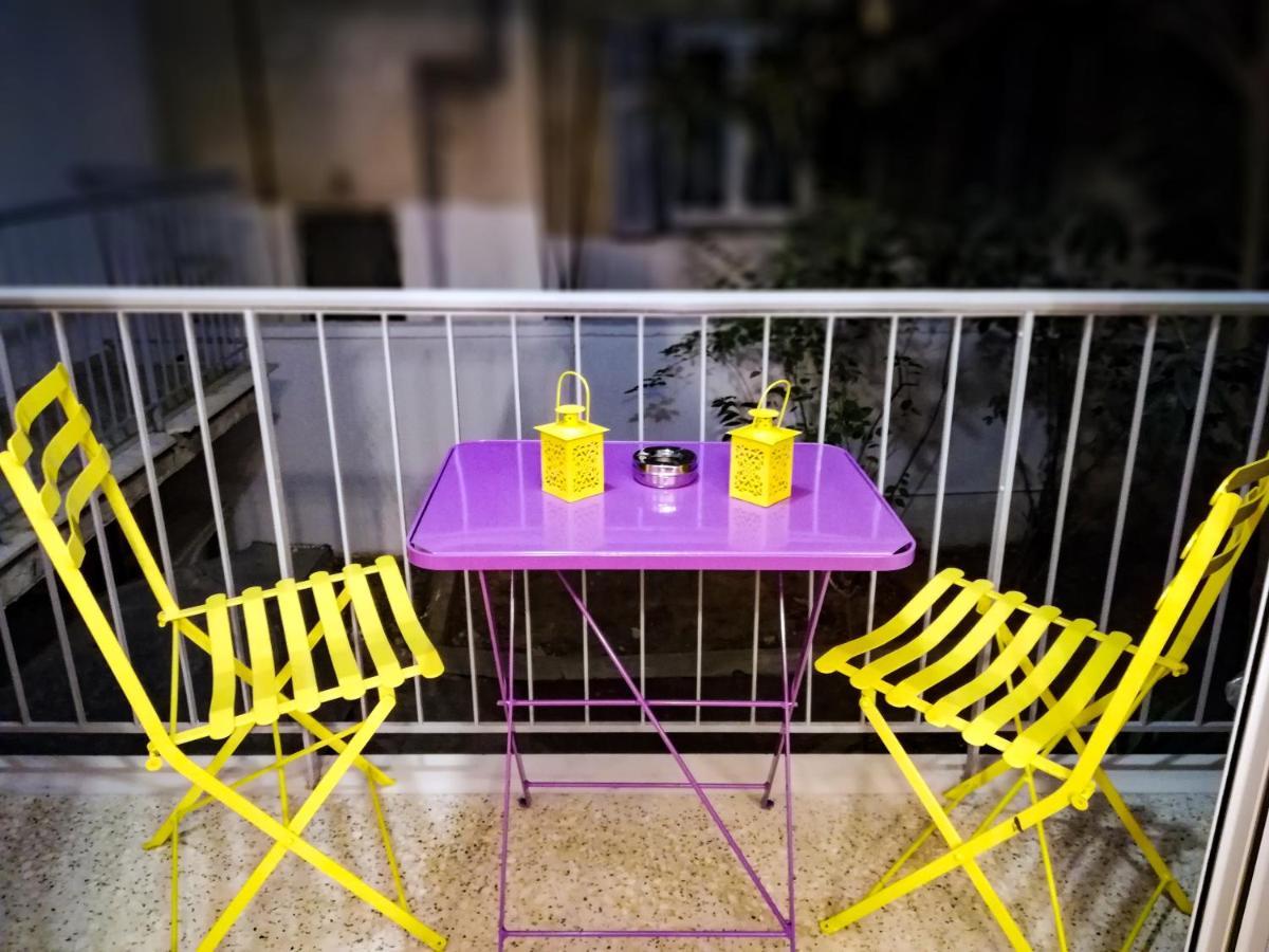 Stylish Modern Studio In The Heart Of Атина Екстериор снимка
