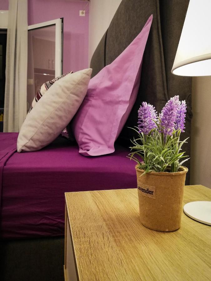 Stylish Modern Studio In The Heart Of Атина Екстериор снимка