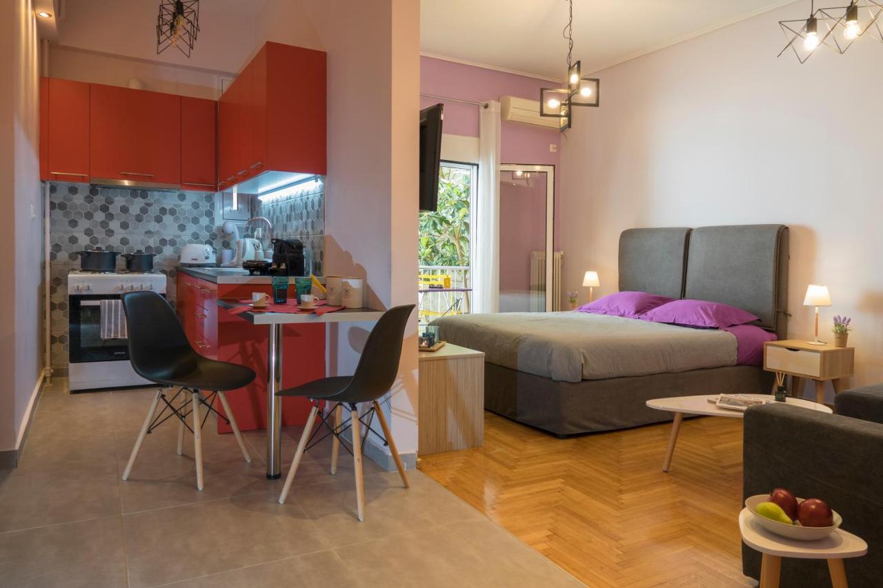 Stylish Modern Studio In The Heart Of Атина Екстериор снимка