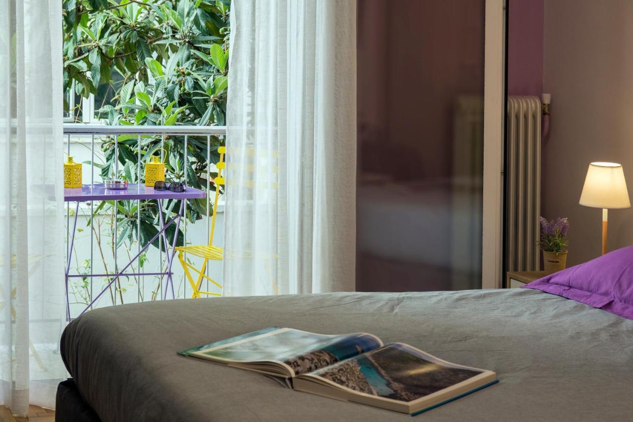 Stylish Modern Studio In The Heart Of Атина Екстериор снимка