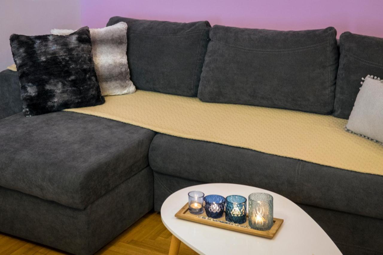 Stylish Modern Studio In The Heart Of Атина Екстериор снимка